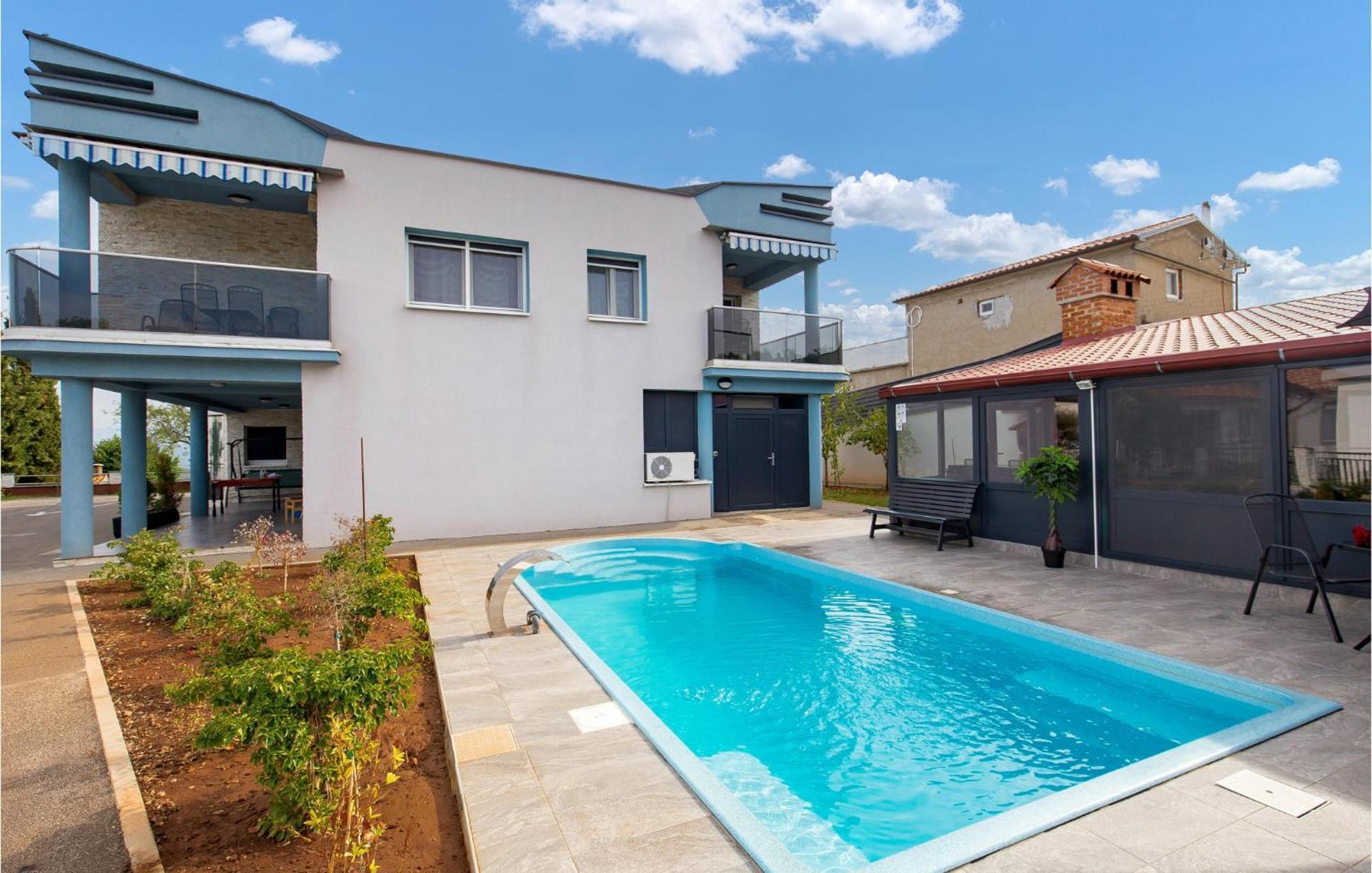 Stunning Apartment In Vrh Exterior photo